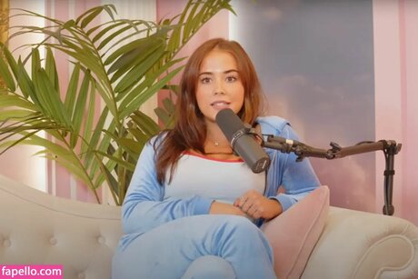 Heather Bowling star hot photos