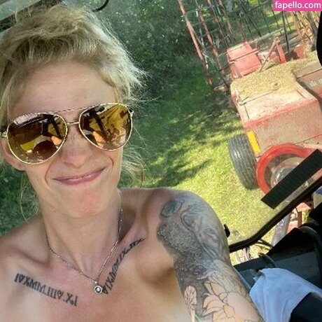 Allie James high quality star photo