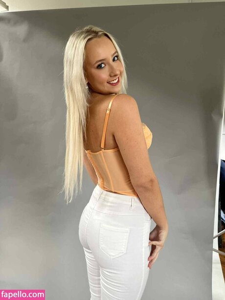 Lexi Booker erotic pornstar pic