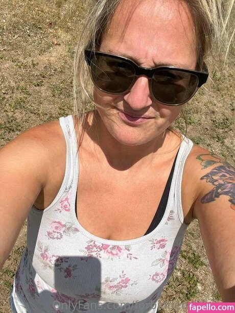 Elena Pears nude model image