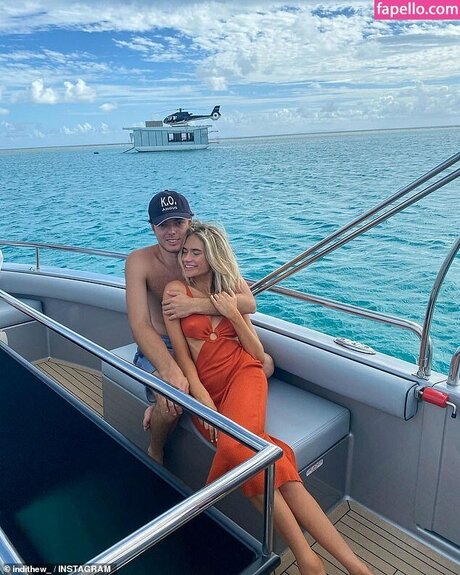 Indi Thew model beautiful galleries