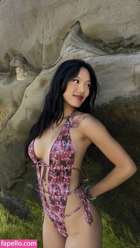 My Tien Tran erotic model archive