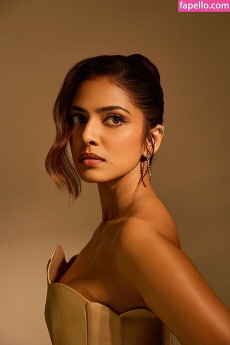 Malavika Mohanan star best pic