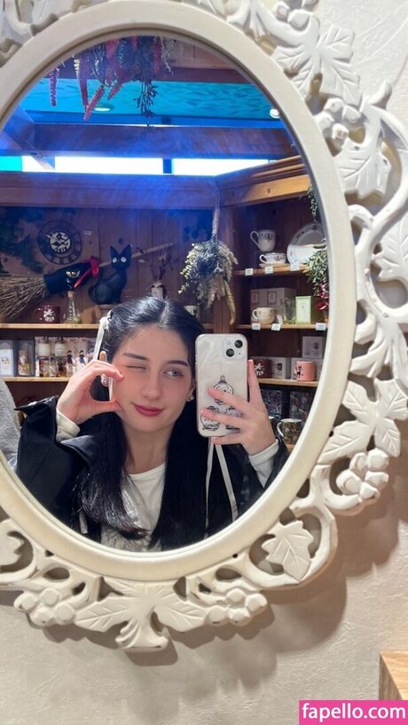 Lilyshibe exclusive actress pics