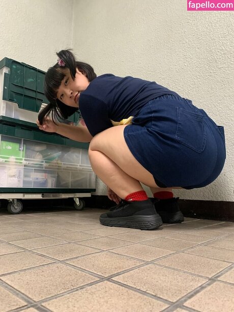 Shigetani Hotaru pornographic model image