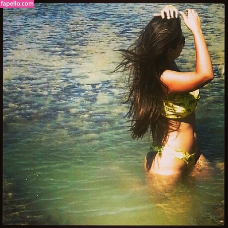 La s Caldas high quality model gallery