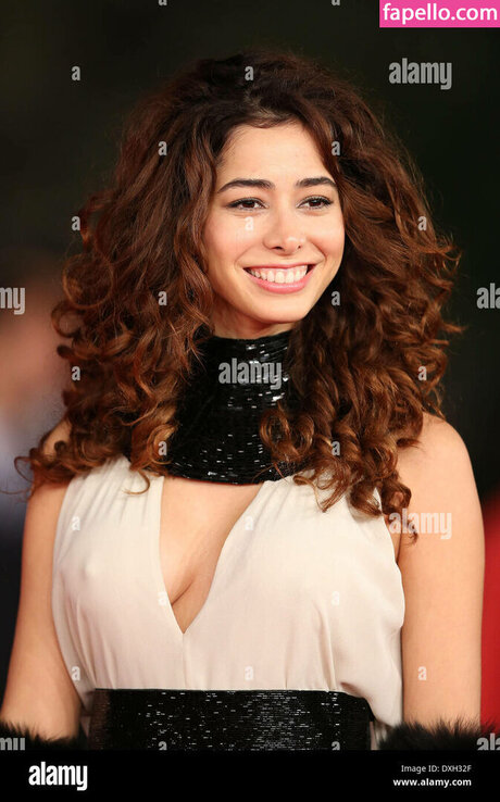 Aurora Cossio best star pictures