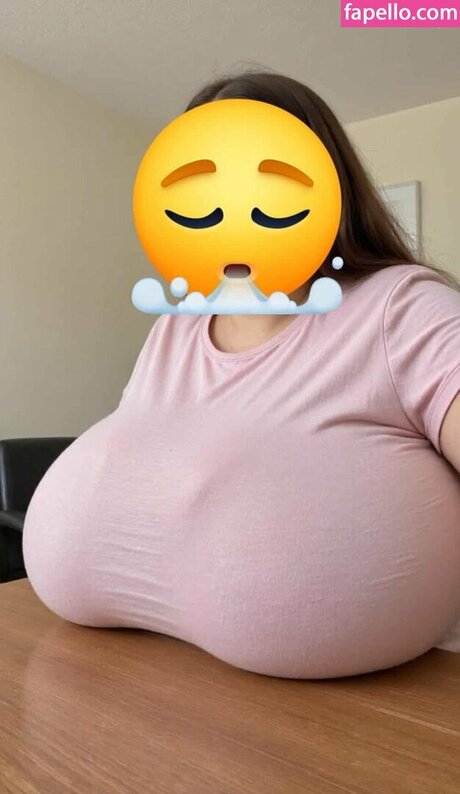 Hushplushy nude pornstar pic