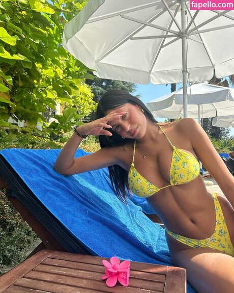 squat onlyfans top pic