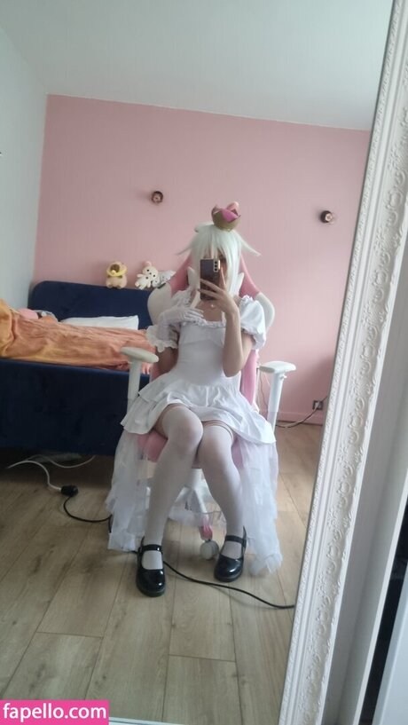 leikyu sexy actress images