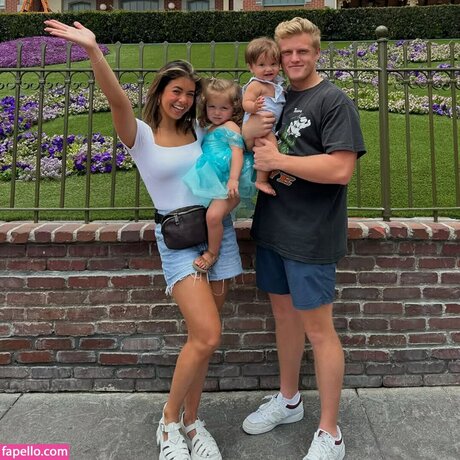 Jen Affleck naked model pics