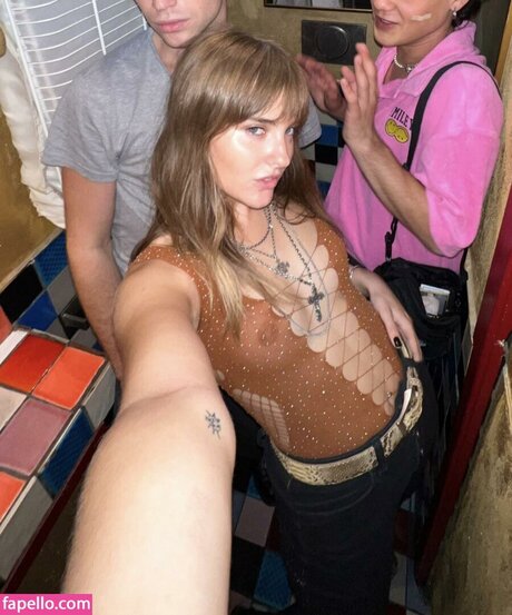 Victoriadeangelis star perfect gallery