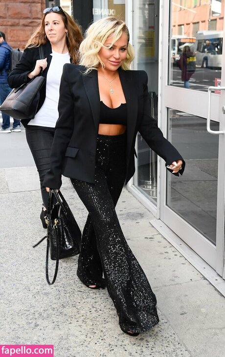 Darcey Silva free pornstar archive