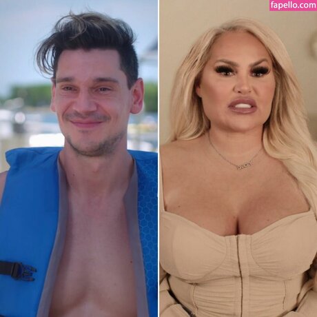 Darcey Silva pornstar sex pic