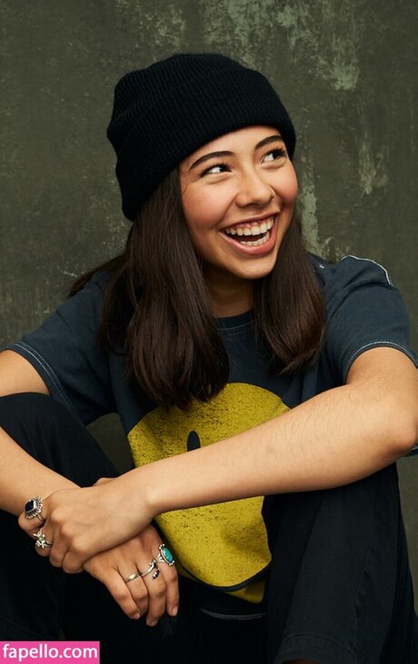 xochitlgomez star art image