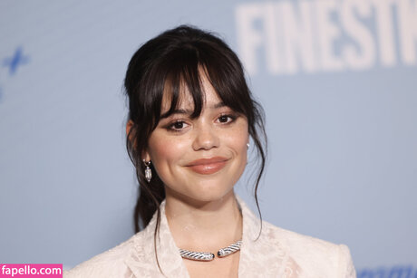 Jennaortega porn model archive