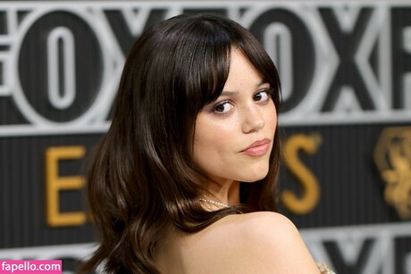 Jennaortega xxx model photos