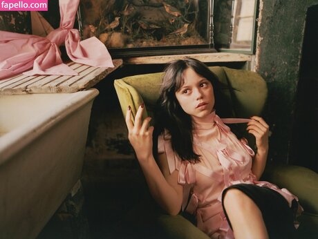 Jennaortega erotic model images