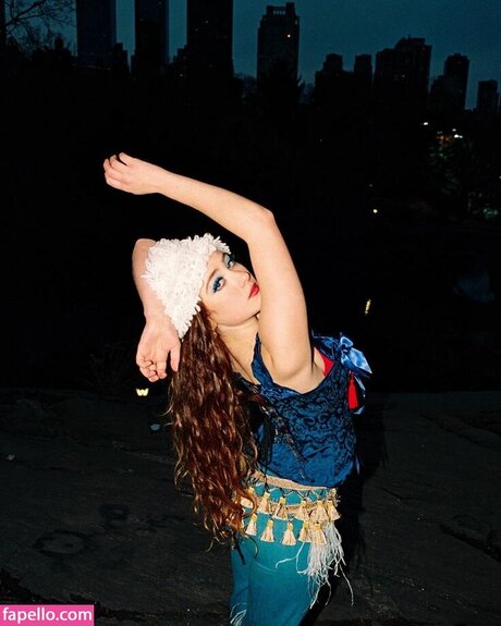 chappellroan pornstar top picture