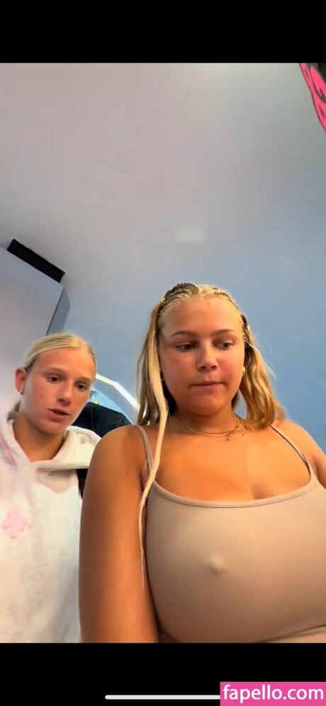 Avery Bracher porn star photo