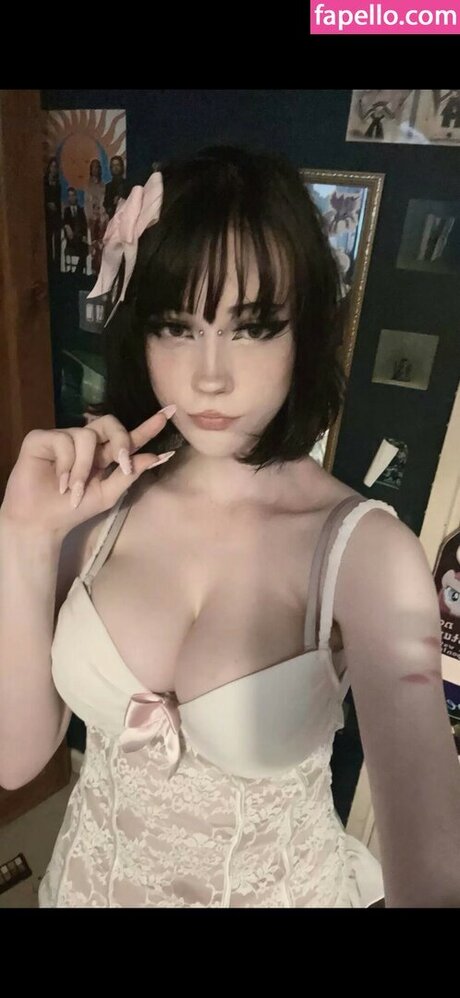 pixilers model erotic pics