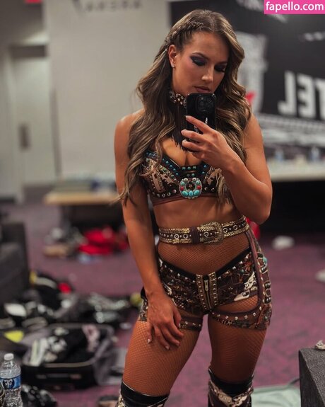 Fallon Henley hot pornstar gallery