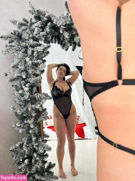 wickedness___ star nude photo