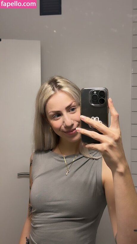 Marie Watson hd star images