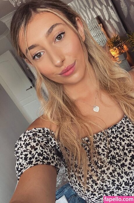 Chlo Matt star xxx picture