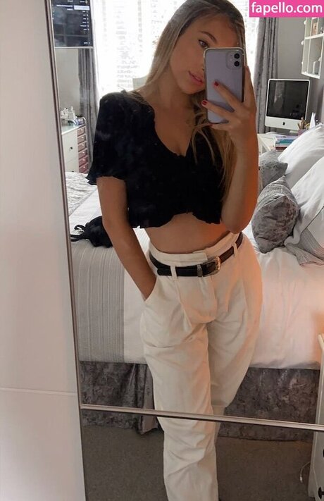 Chlo Matt model beautiful picture