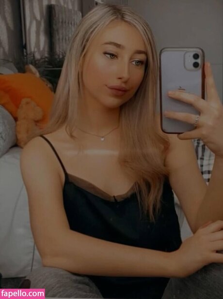 Chlo Matt hd actress galleries