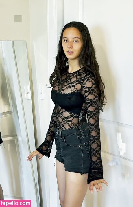 Amelia Harma model high quality picture