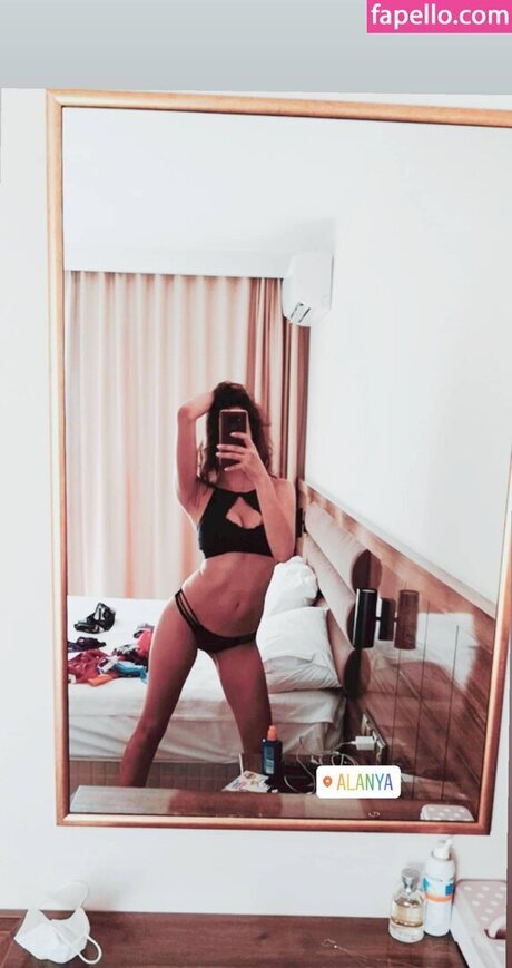 Kybeleniz naked pornstar archive