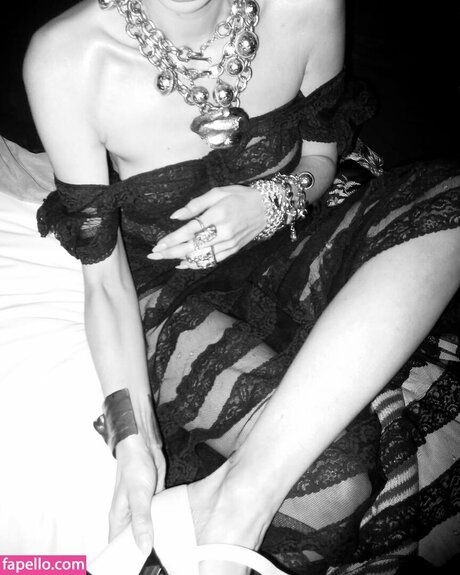 Maddie Phillips model sex pics