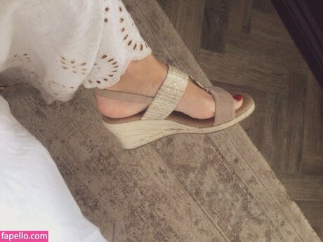 Kate Harrison nude model galleries