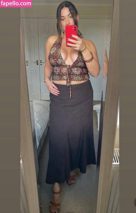 Kate Harrison model img