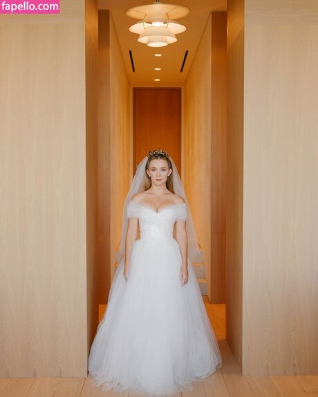 Billie Lourd pornstar free image