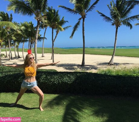 thick latina milf onlyfans erotic pictures