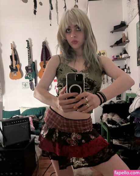 wormsheriff naked model image