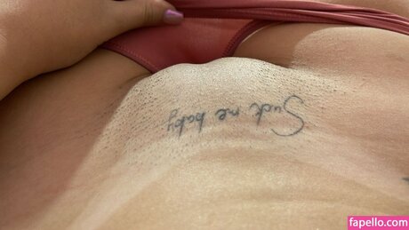 Mislaneully nude pornstar photos