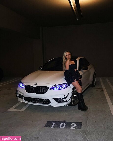 Thalia Hamidi model top galleries