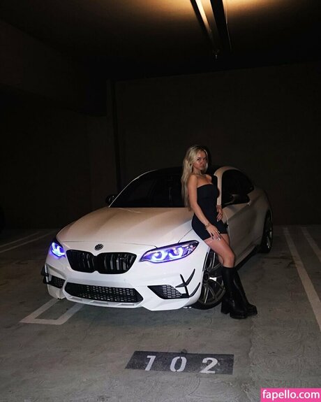 Thalia Hamidi star hot gallery