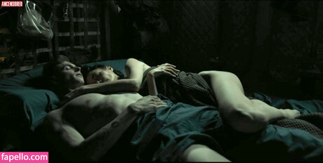 Cara Gee free star gallery