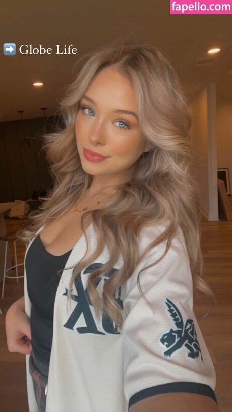 Lynzie Fulton star nudes picture