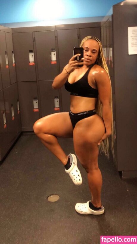 iamcassfit star exclusive photos