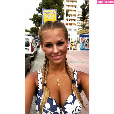 Caroline Noeding pornstar sex images