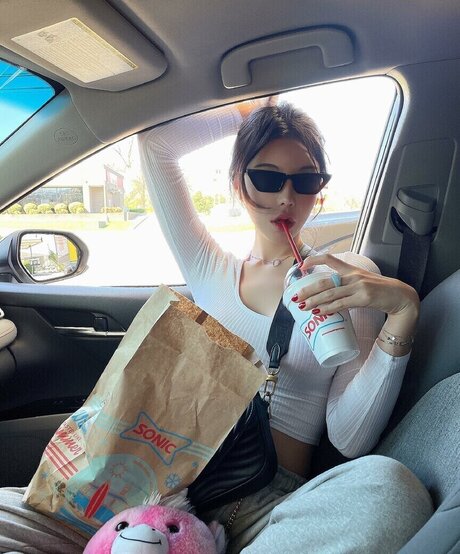 still need pornstar images