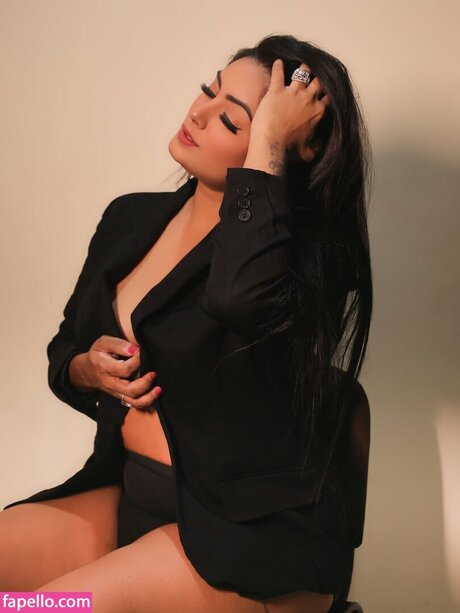 Twinkle Kapoor pornstar nice image