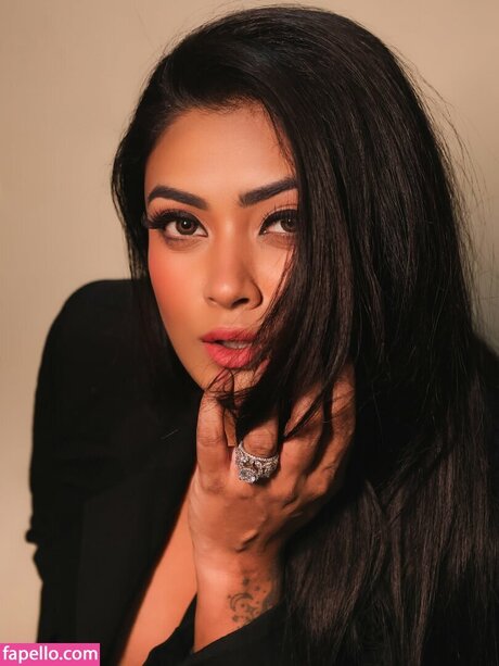 Twinkle Kapoor pornstar nude galleries