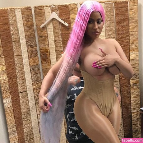 Nicki Nipples model art gallery
